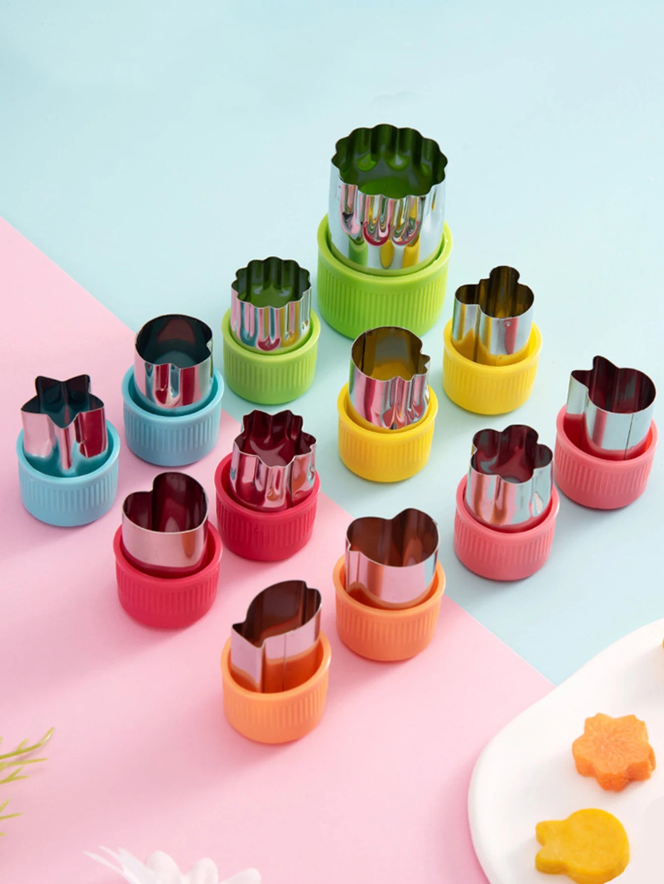 12 Pcs Vegetable Cutter Shapes Sets Mini Size Cutters Fruit Cutters Kids Food Cutters Pastry Stamps Mold Biscuits