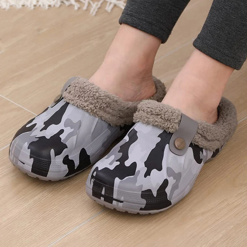 Fur Lined Clogs Women Men Waterproof Graden Shoes Winter Fuzzy Slippers Plush Bedroom Shoes Outdoor Fashion Fur Clogs